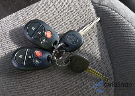 2006 Toyota Sienna Le из США, поврежденный, VIN 5TDZA23C46S529883